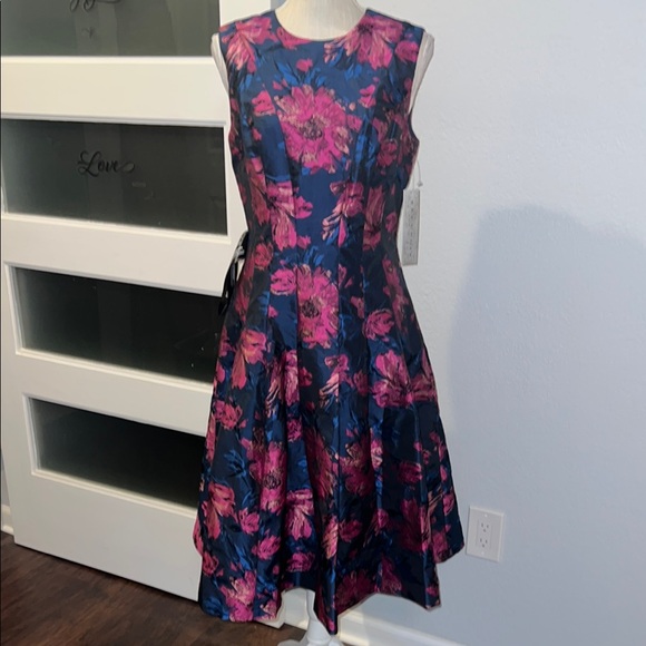 Kay Unger Dresses & Skirts - Kay Unger Navy Floral Midi Dress with Pink Floral Print